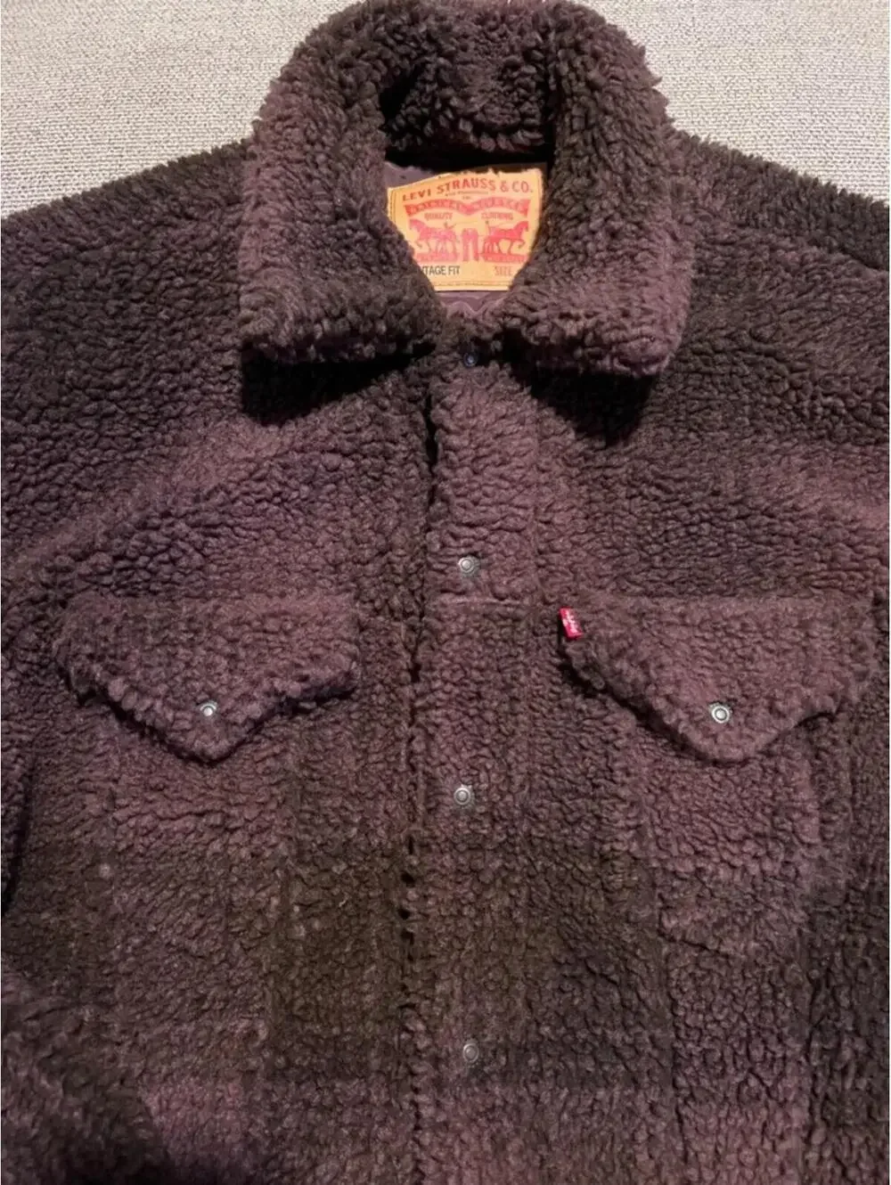 Levi’s COZY VINTAGE RELAXED FIT SHERPA TRUCKER JACKET